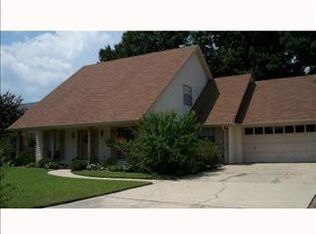 38 Devereaux Dr, Destrehan, LA 70047