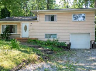 2000 Garden Park Dr, Fort Wayne, IN 46825