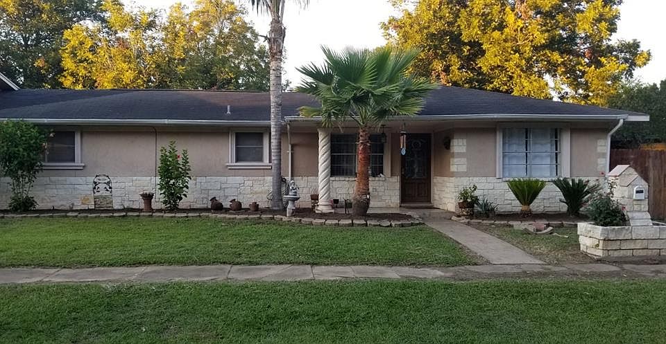 1st image of 2301 5th St