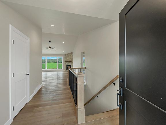 3rd image of 549 Behrendt Park Dr