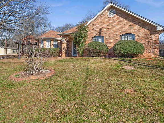 2nd image of 15530 Cedar Bay Dr
