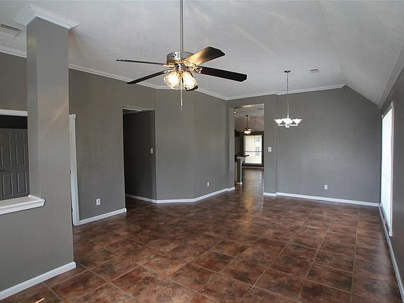 3rd image of 3438 Brookwood Dr