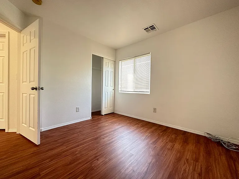 10541 Kivas Ct — Photo 13