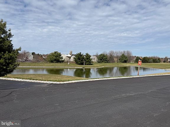 3rd image of 631 Thoreau Dr
