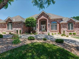3707 Pleasant Valley Dr, Nixa, MO 65714