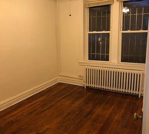 3rd image of 2720 Laconia Ave Floor 1
