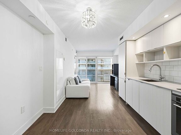 3rd image of 89 McGill St #703