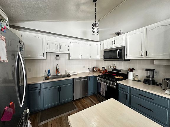 3rd image of 1275 Nordin Dr