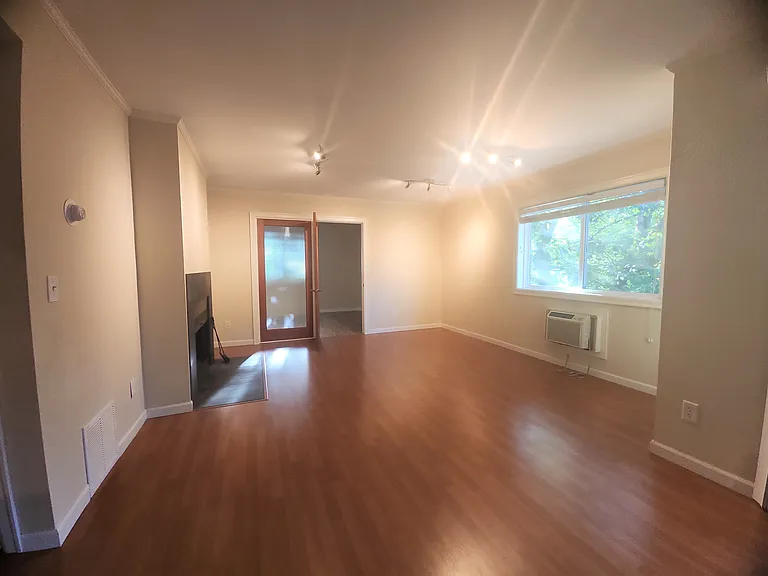 6600 SE Division St #309 — Photo 6