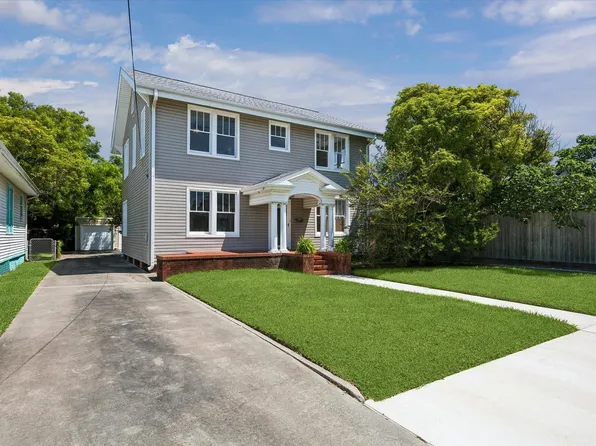 3910 Avenue R 1/2, Galveston, TX 77550
