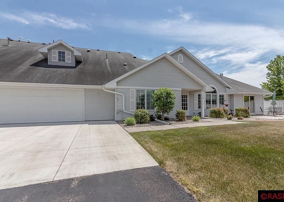 1st image of 745 Grayhawk Cir