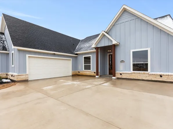 6692 Redwing Ln, Sanger, TX 76266