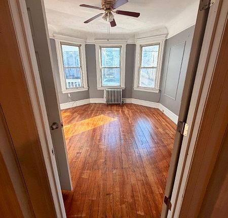 5th image of 27 Norwood St Floor 1