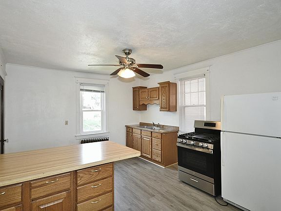 5th image of 2110 West St