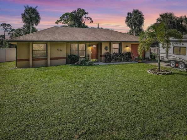 1253 Fleetwood Dr, Port Charlotte, FL 33948