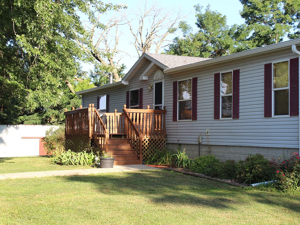 Front Entrance (South)