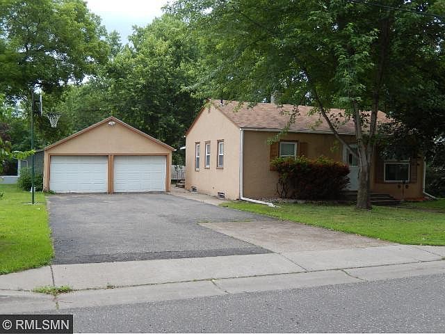 1st image of 691 Gentry Ave N