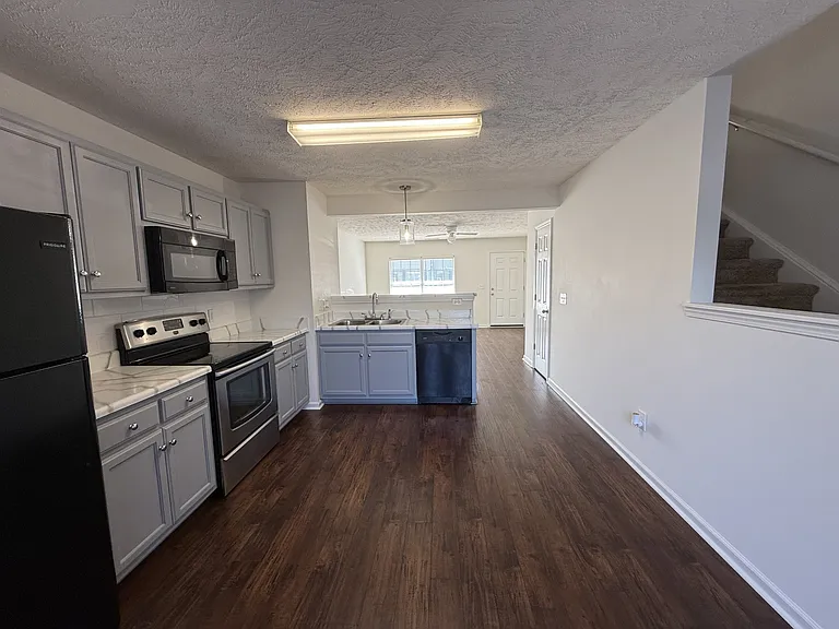 2961 S Rutherford Blvd #D8 — Photo 3