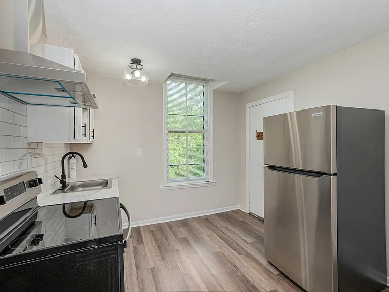 3030 Cleinview Ave #4 — Photo 9