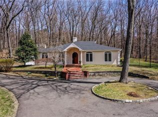 11 Plumtrees Rd, Newtown, CT 06470