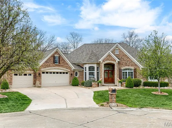 4489 Austin Valley Ct, Saint Charles, MO 63304