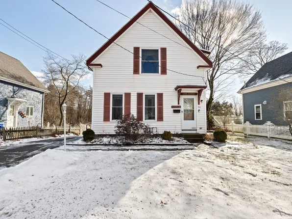 461 E Water St, Rockland, MA 02370