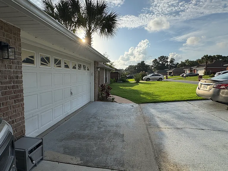 6053 Toulouse Dr — Photo 3
