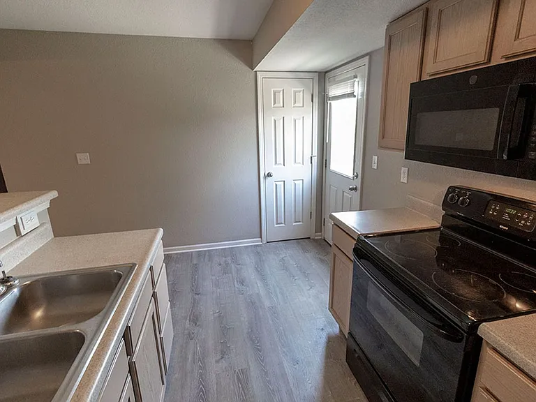 4001 Snowy Owl Dr — Photo 9