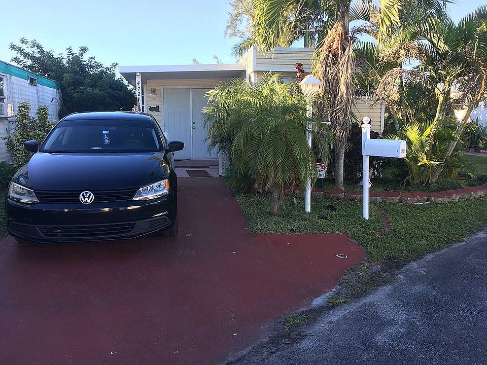 1st image of 4721 SW 46th Way