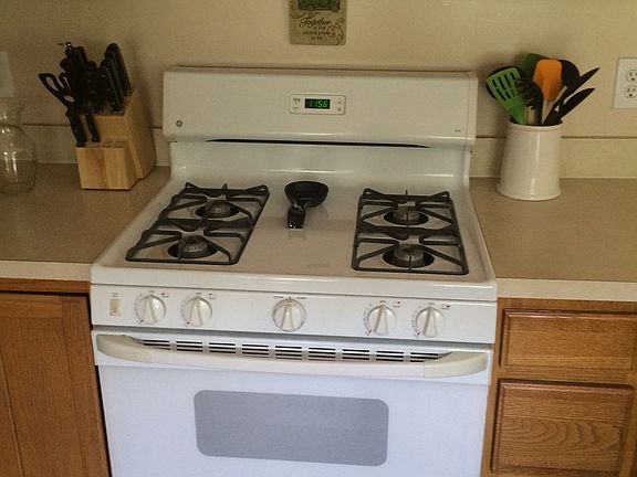 4th image of 4951 Benecia Ln