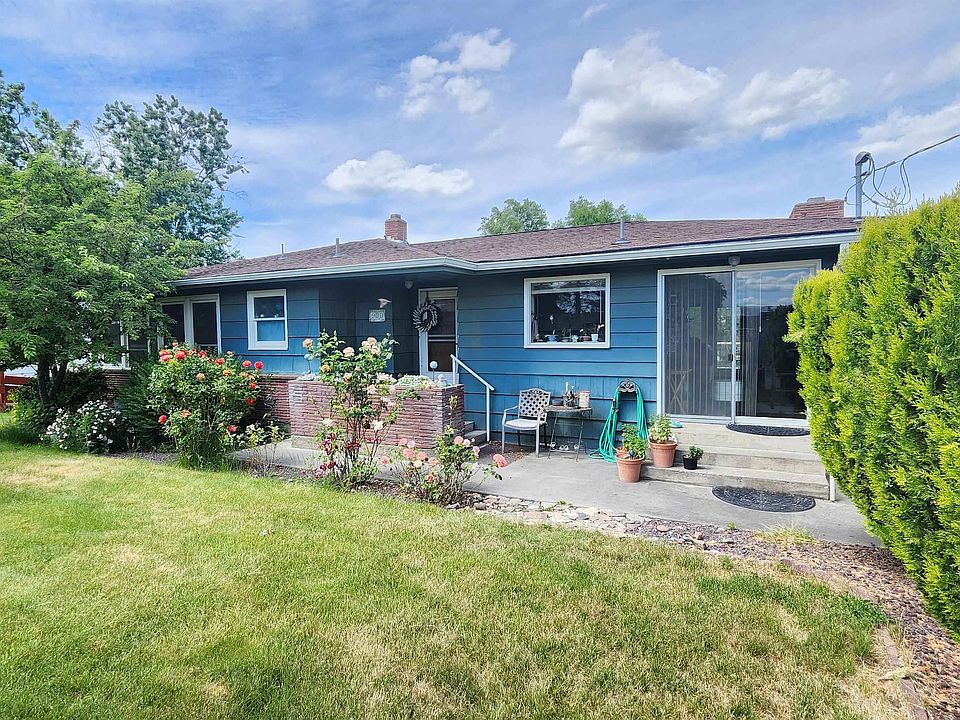 1st image of 900 Walk Ln