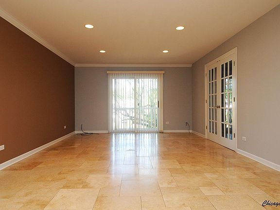2nd image of 940 Beau Dr Unit 210