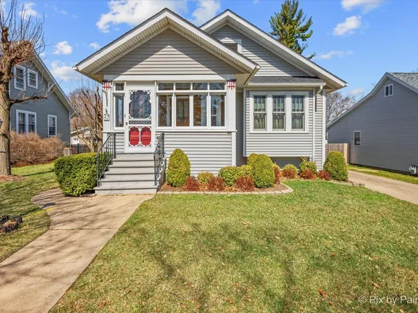 92 Hawley Ave, Dundee, IL 60118