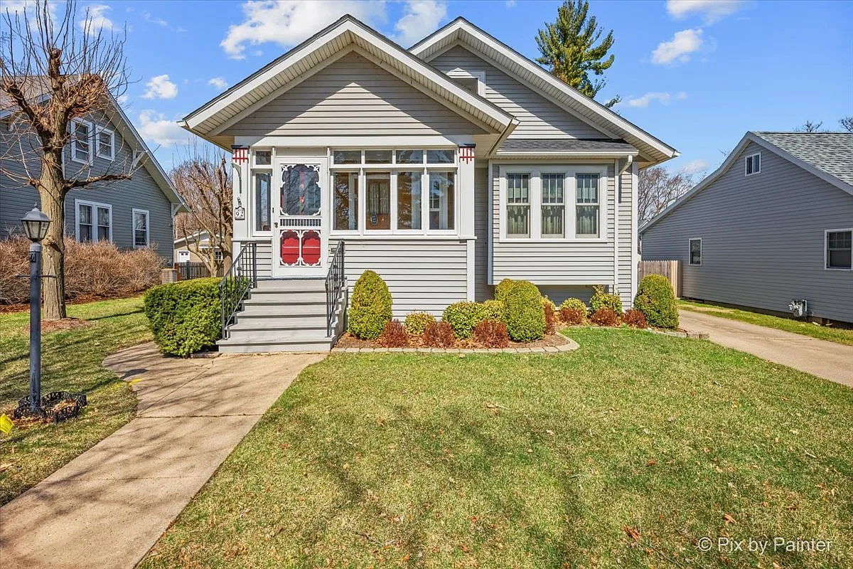92 Hawley Ave photo 1