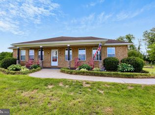 1938 Kabletown Rd, Charles Town, WV 25414