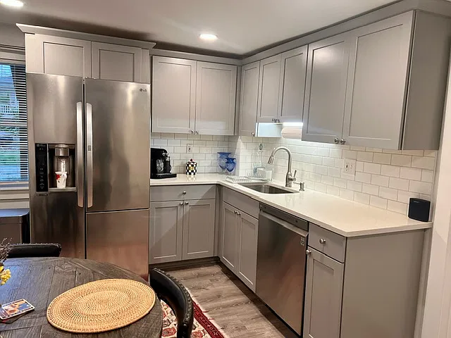 1 bed, 950 sqft, $1,950 — Photo 3