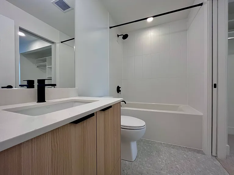 20769 Fraser Hwy #226 — Photo 10