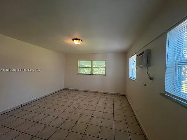4548 SW 33rd Ave #M — Photo 19