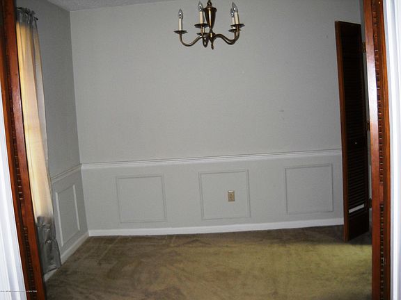 3rd image of 5727 Dover Dr