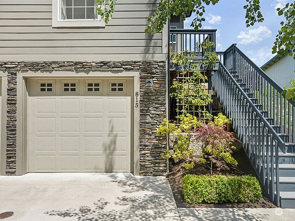 2nd image of 815 E Orchard Drive