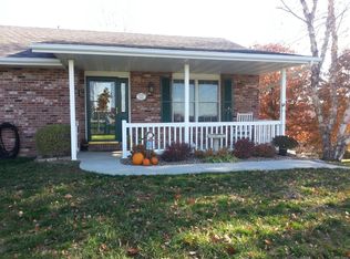 6527 Village Rd, Jefferson City, MO 65101