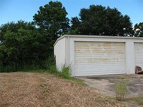 3rd image of 320 N Columbia Dr