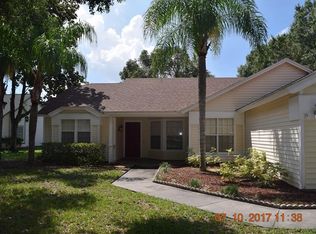 3338 Silverpond Dr, Plant City, FL 33566