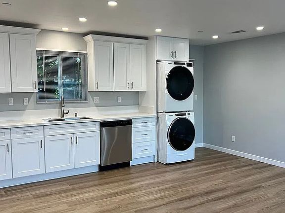 4th image of 2204 Conquista Ave #2206