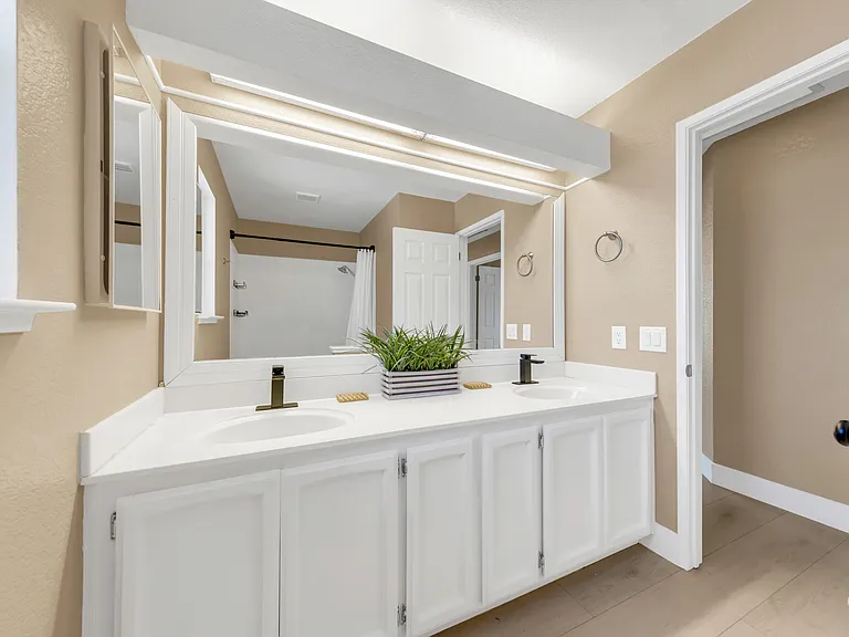 8024 Caymus Dr — Photo 23