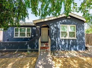1026 N Kaweah St, Hanford, CA 93230