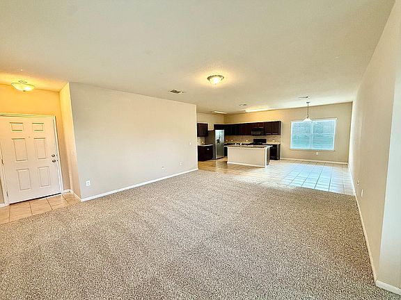5th image of 431 Northern Flicker St