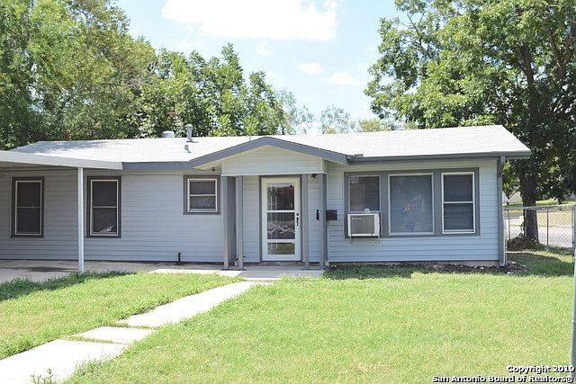 1st image of 302 Prestwick Blvd