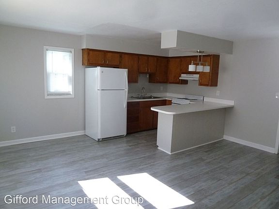 2nd image of 3157 Page Ave APT 203