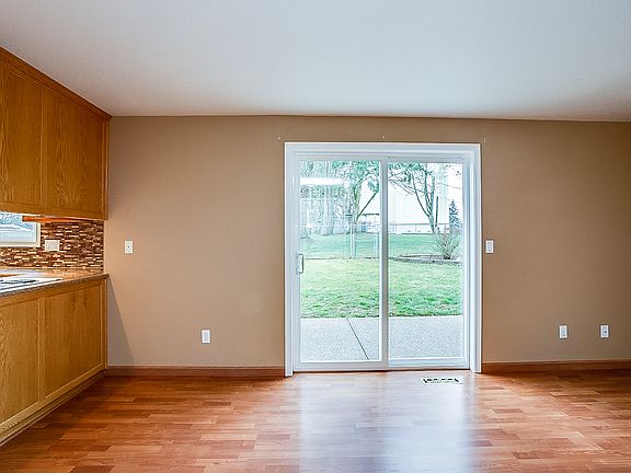 2nd image of 18797 Lassen Ct